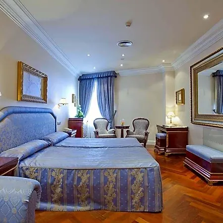 מלון Alameda Palace