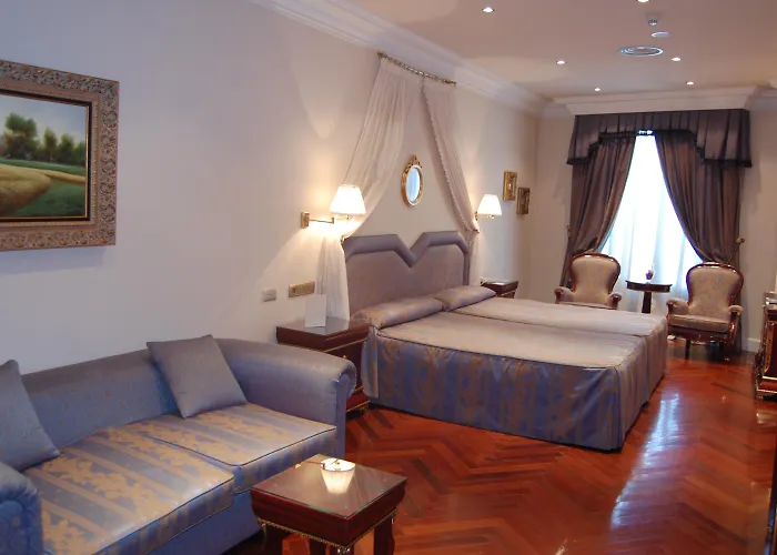 Alameda Palace Hotel 5*